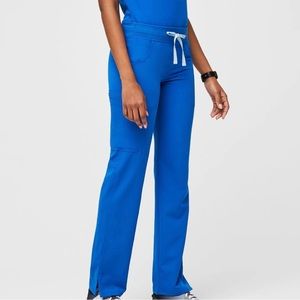 FIGS Cade Cargo Scrubs SMALL Royal Blue